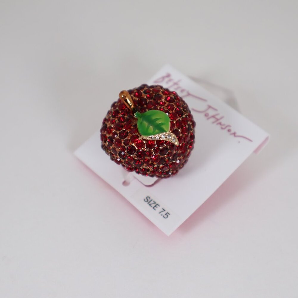 Betsey Johnson Crystal Apple Red/Gold Tone Statement Cocktail Ring Size 7.5 NWT